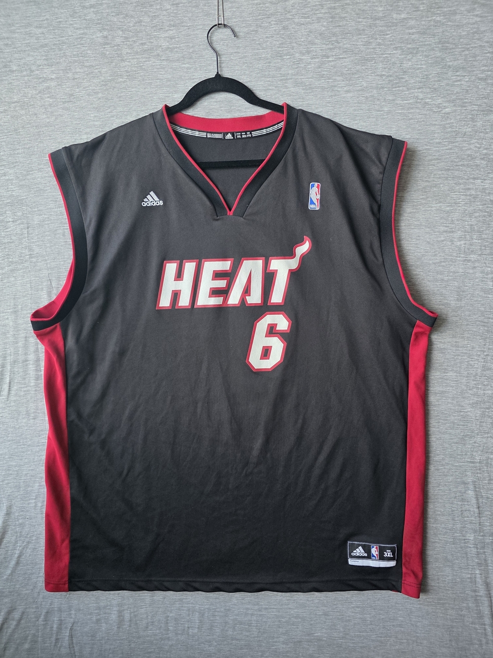 Adidas LeBron James #6 Miami Heat Jersey Men’s 3XL Black Red NBA